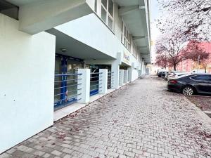 Pronájem bytu 2+1, Praha - Černý Most, Maňákova, 77 m2