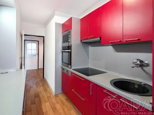 Prodej bytu 3+1, Praha, Svépomoci, 89 m2