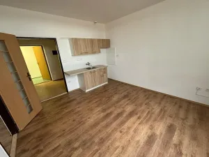 Pronájem bytu 2+kk, Měřín, Náměstí, 50 m2