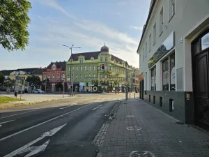 Pronájem obchodního prostoru, Hodonín, Štefánikova, 90 m2