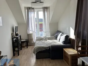Pronájem bytu 1+kk, Škvorec - Třebohostice, 29 m2