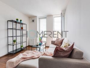 Prodej bytu 2+kk, Praha - Holešovice, Jankovcova, 43 m2