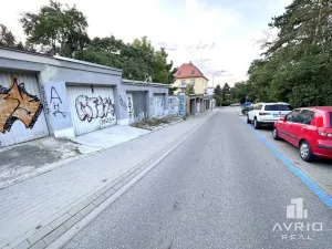 Pronájem garáže, Brno, Pellicova, 16 m2