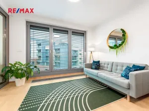 Pronájem bytu 2+kk, Praha - Libeň, Vojenova, 62 m2