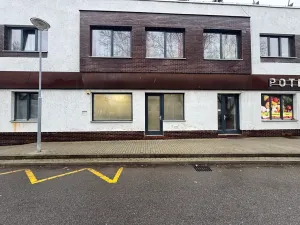 Pronájem obchodního prostoru, Měřín, Náměstí, 90 m2