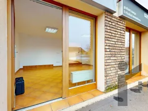 Pronájem obchodního prostoru, Praha - Hostivař, Hornoměcholupská, 88 m2