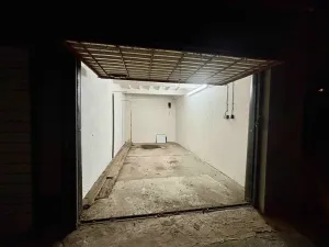 Prodej garáže, Praha - Podolí, Bohuslava Martinů, 16 m2