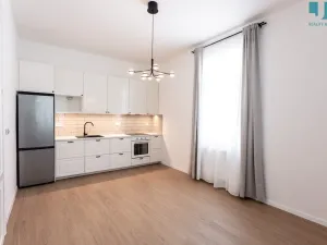 Pronájem bytu 2+kk, Třebíč, Karlovo nám., 41 m2