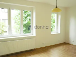 Pronájem bytu 3+1, Praha, Kopeckého, 90 m2