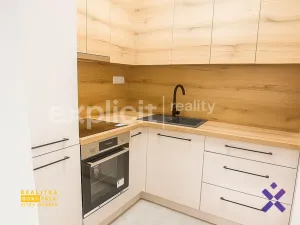 Pronájem bytu 2+kk, Žirovnice, Havlíčkovo náměstí, 42 m2