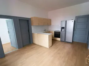 Pronájem bytu 3+1, Ledeč nad Sázavou, 28. října, 86 m2