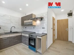 Prodej bytu 2+1, Adamov, Sadová, 44 m2