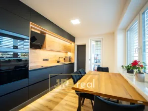 Prodej bytu 3+kk, Hustopeče, 84 m2