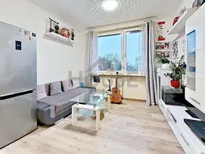 Prodej bytu 3+kk, Praha - Kamýk, Cholupická, 45 m2