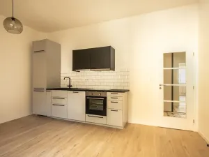 Prodej bytu 2+kk, Praha - Nusle, Pod vilami, 45 m2