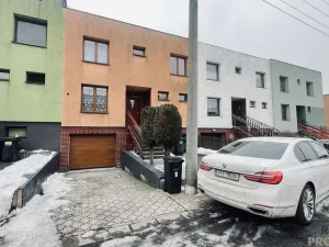 Prodej rodinného domu, Návsí, Jahodová, 240 m2