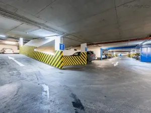 Prodej garáže, Praha - Vinohrady, U Zvonařky, 15 m2