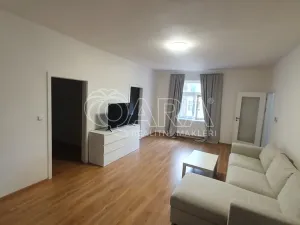Pronájem bytu 3+1, Praha, Italská, 80 m2
