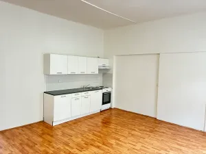 Pronájem bytu 2+kk, Karlovy Vary, T. G. Masaryka, 81 m2