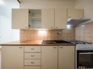 Prodej bytu 3+1, Veselí nad Moravou, Hutník, 74 m2