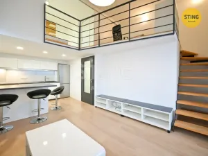 Pronájem bytu 2+kk, Zlín, Zahradní, 46 m2