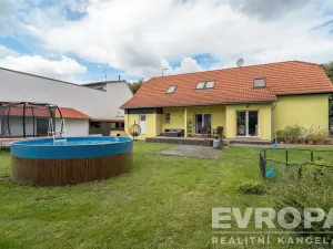 Prodej rodinného domu, Zeleneč, Bezručova, 213 m2