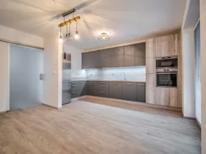Pronájem rodinného domu, Praha - Hostavice, Hlinířská, 95 m2