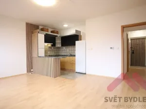 Pronájem bytu 1+kk, Jesenice, Mezi Domy, 37 m2