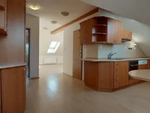 Pronájem bytu 2+1, Valašské Meziříčí, Máchova, 86 m2