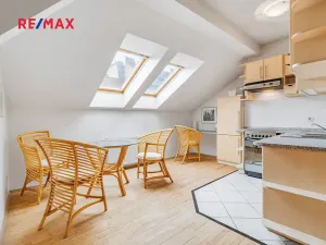 Prodej bytu 2+kk, Praha - Žižkov, Blahníkova, 40 m2