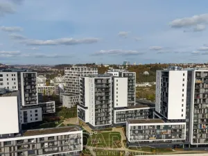 Pronájem garážového stání, Praha - Modřany, Mezi vodami, 13 m2