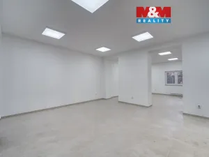 Pronájem obchodního prostoru, Plzeň - Doubravka, Zábělská, 107 m2
