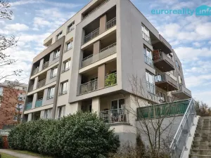 Pronájem bytu 2+kk, Praha, Toufarova, 53 m2