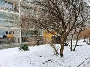 Pronájem bytu 3+1, Praha - Prosek, Veltruská, 60 m2