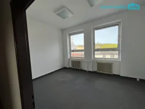 Pronájem kanceláře, Mariánské Lázně, třída Vítězství, 48 m2