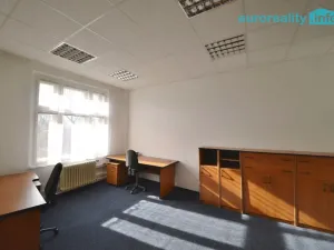 Pronájem kanceláře, Mariánské Lázně, třída Vítězství, 64 m2