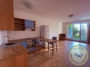 Prodej bytu 1+kk, Praha - Řeporyje, Wiesenthalova, 38 m2