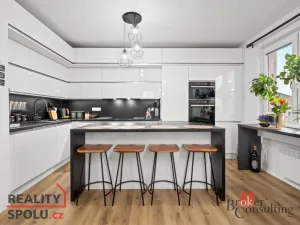 Prodej bytu 2+kk, Lavičky, 44 m2