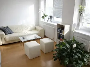 Pronájem bytu 1+kk, Praha - Horní Měcholupy, Boloňská, 40 m2