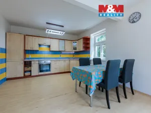 Prodej rodinného domu, Hroznětín, ČSA, 240 m2
