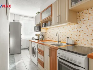 Prodej bytu 2+1, Třebíč - Nové Dvory, Fr. Hrubína, 52 m2