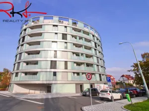 Pronájem bytu 2+kk, Praha, Hodonínská, 55 m2