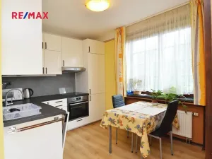 Pronájem bytu 2+kk, Praha - Hlubočepy, Pod třešněmi, 50 m2