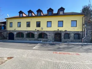 Prodej komerční nemovitosti, Dobšice, Vilová, 467 m2