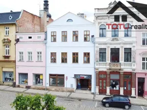 Prodej rodinného domu, Broumov, Mírové náměstí, 500 m2