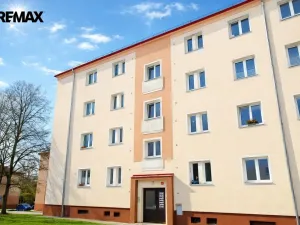 Prodej bytu 3+1, Ostrov, Luční, 78 m2