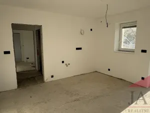 Prodej bytu 3+kk, Dlouhá Ves, 42 m2
