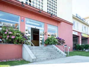 Pronájem kanceláře, Praha, Počernická, 300 m2