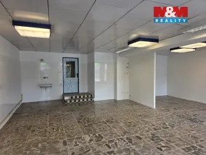 Pronájem obchodního prostoru, Jablonné v Podještědí, náměstí Míru, 68 m2