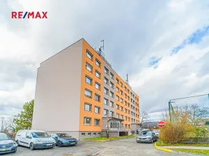 Prodej bytu 2+kk, Odolena Voda, Dolní náměstí, 43 m2